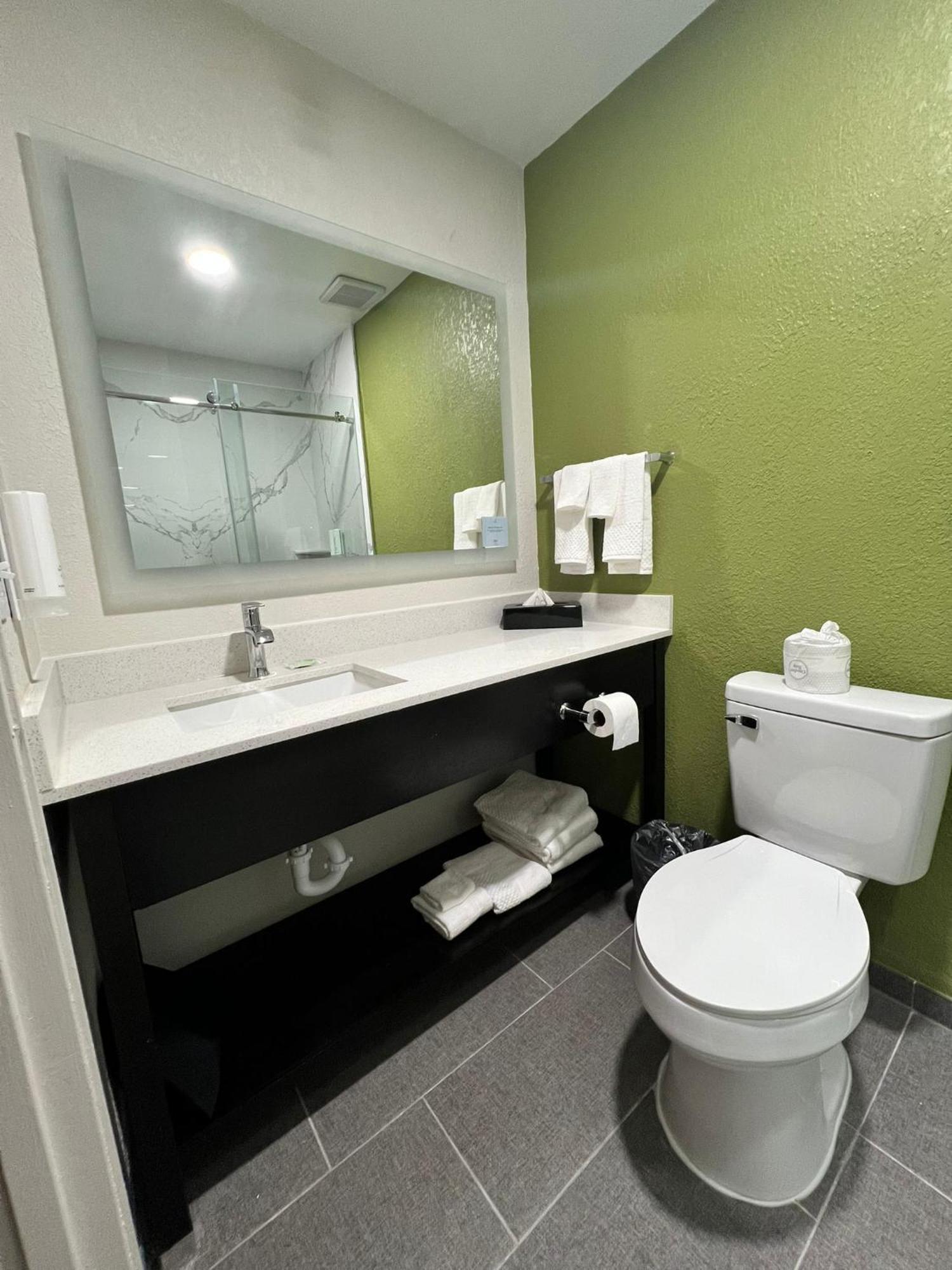 Sleep Inn & Suites Salina I-135 Exteriör bild