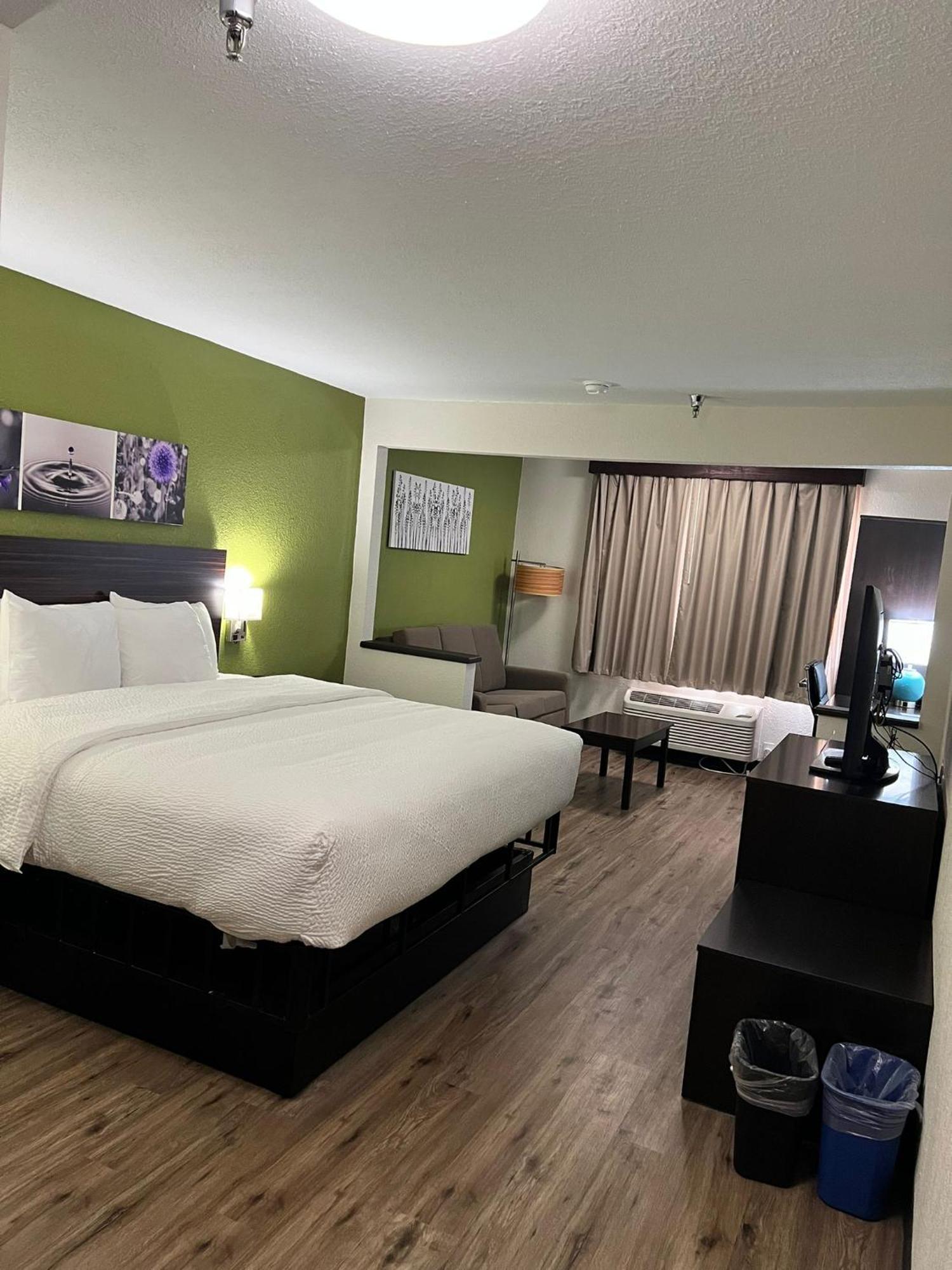 Sleep Inn & Suites Salina I-135 Exteriör bild