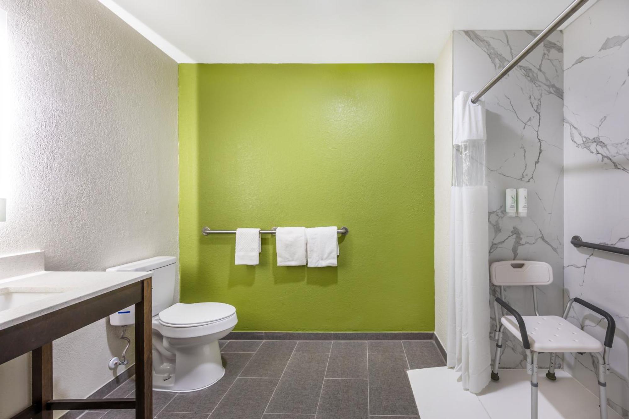 Sleep Inn & Suites Salina I-135 Exteriör bild