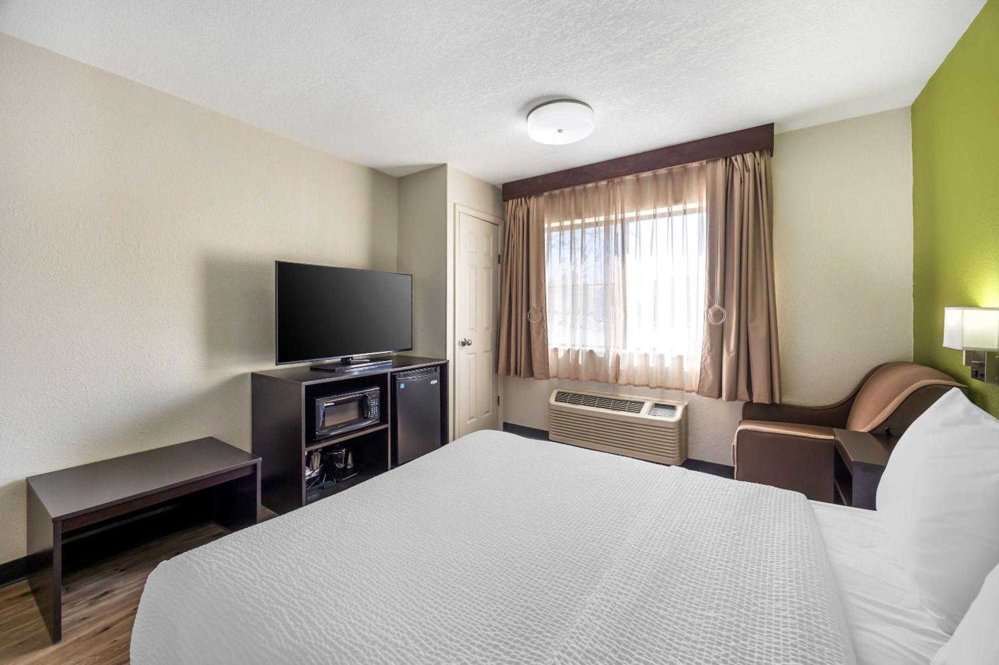 Sleep Inn & Suites Salina I-135 Exteriör bild