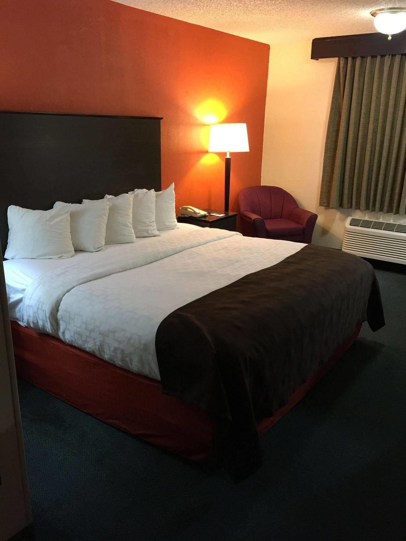Sleep Inn & Suites Salina I-135 Exteriör bild